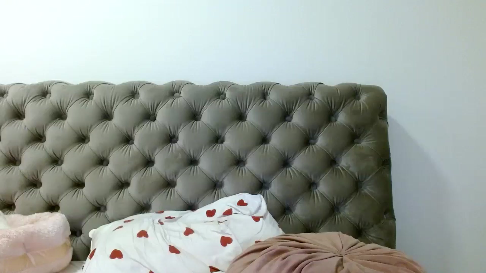 Gallery image thumbnail from Vixen_Eliana's myfreecams stream on, 05/22/2024, 02:29 image 20 of 20