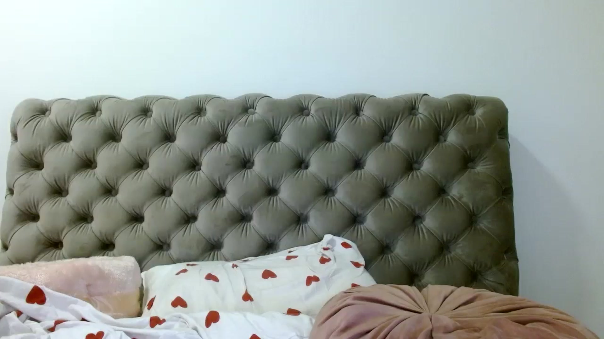 Gallery image thumbnail from Vixen_Eliana's myfreecams stream on, 05/23/2024, 24:00 image 3 of 20