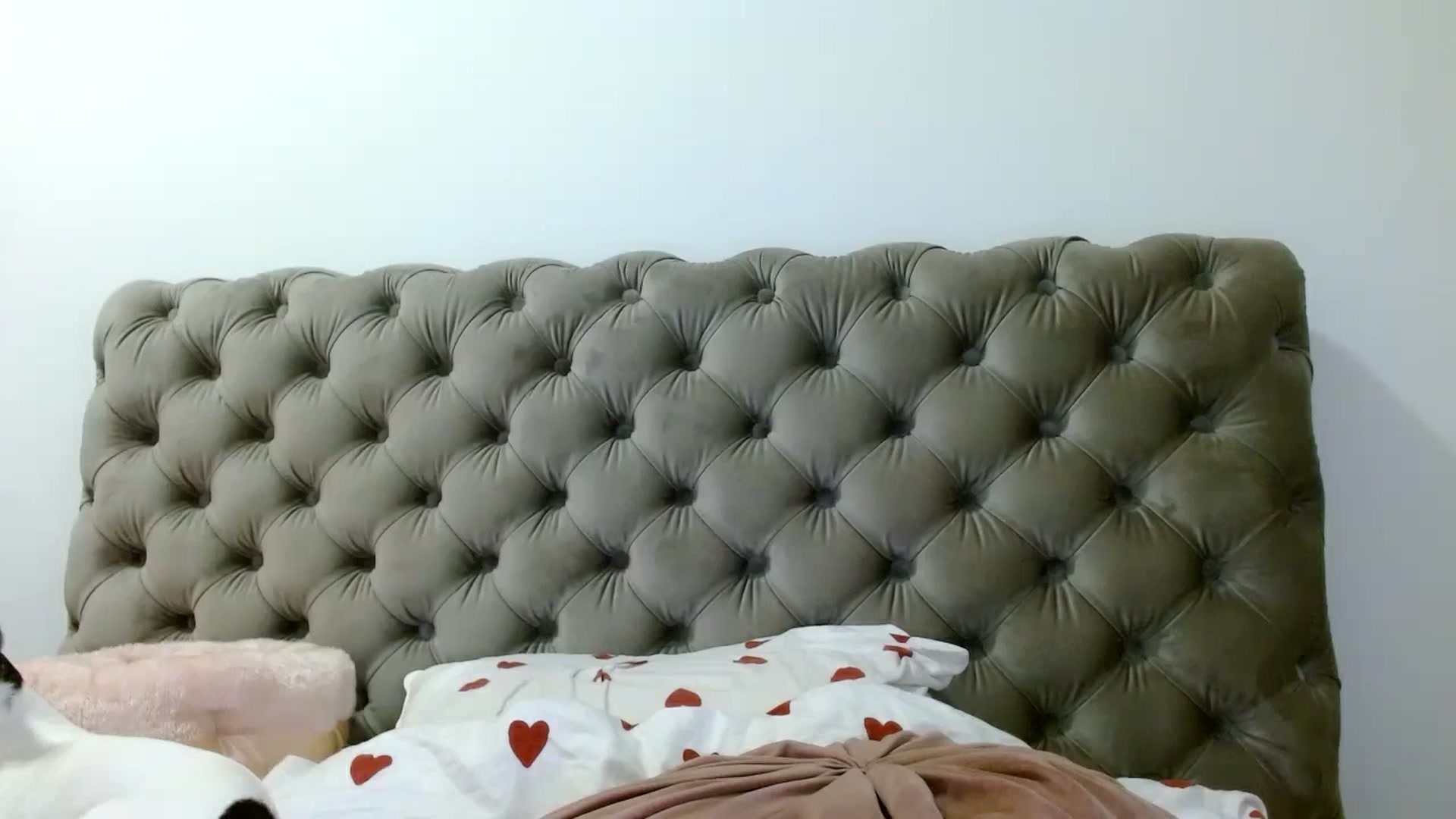 Gallery image thumbnail from Vixen_Eliana's myfreecams stream on, 05/24/2024, 24:12 image 2 of 20