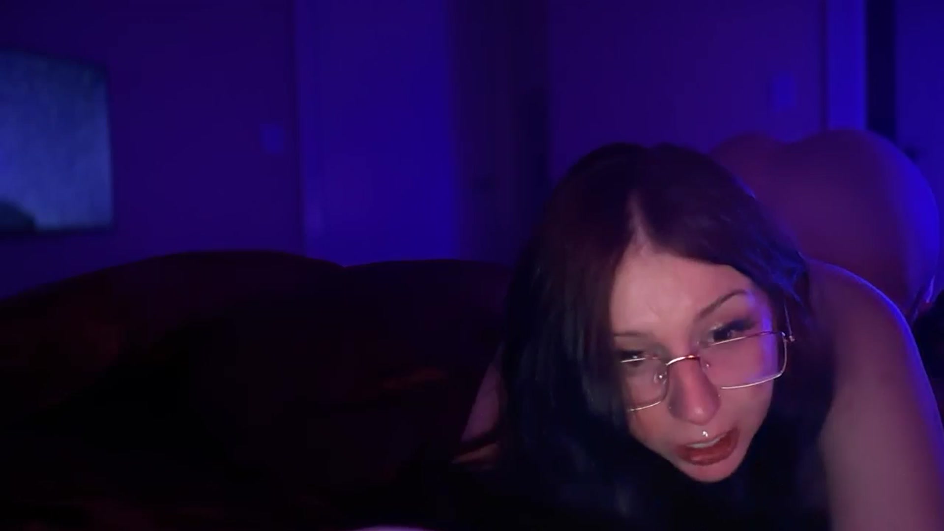 Gallery image thumbnail from Vixendrips's myfreecams stream on, 02/23/2026, 07:10 image 11 of 20