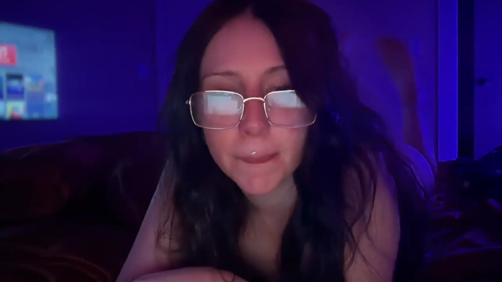 Gallery image thumbnail from Vixendrips's myfreecams stream on, 02/23/2026, 07:10 image 1 of 20