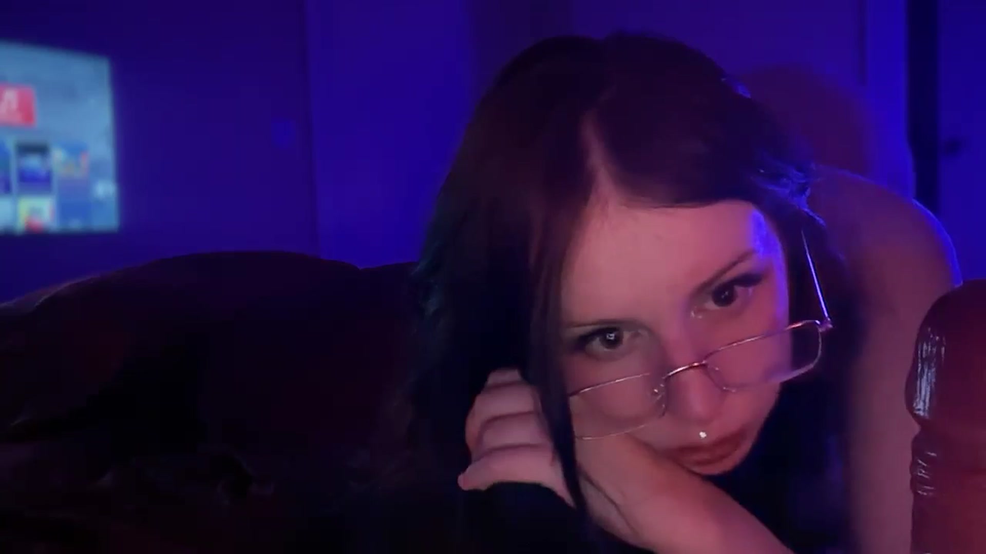 Gallery image thumbnail from Vixendrips's myfreecams stream on, 02/23/2026, 07:10 image 5 of 20