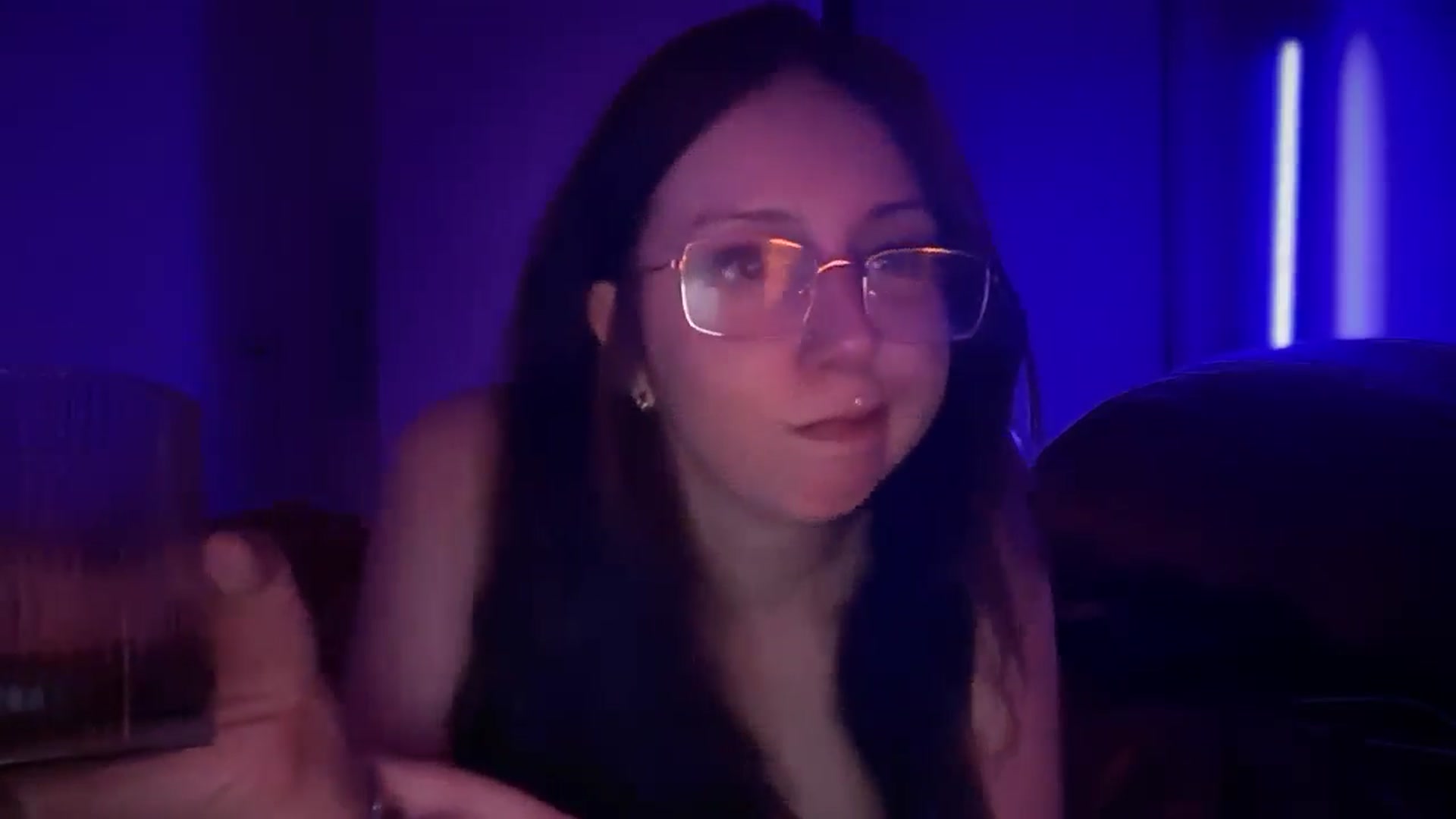 Gallery image thumbnail from Vixendrips's myfreecams stream on, 02/23/2026, 07:37 image 7 of 20