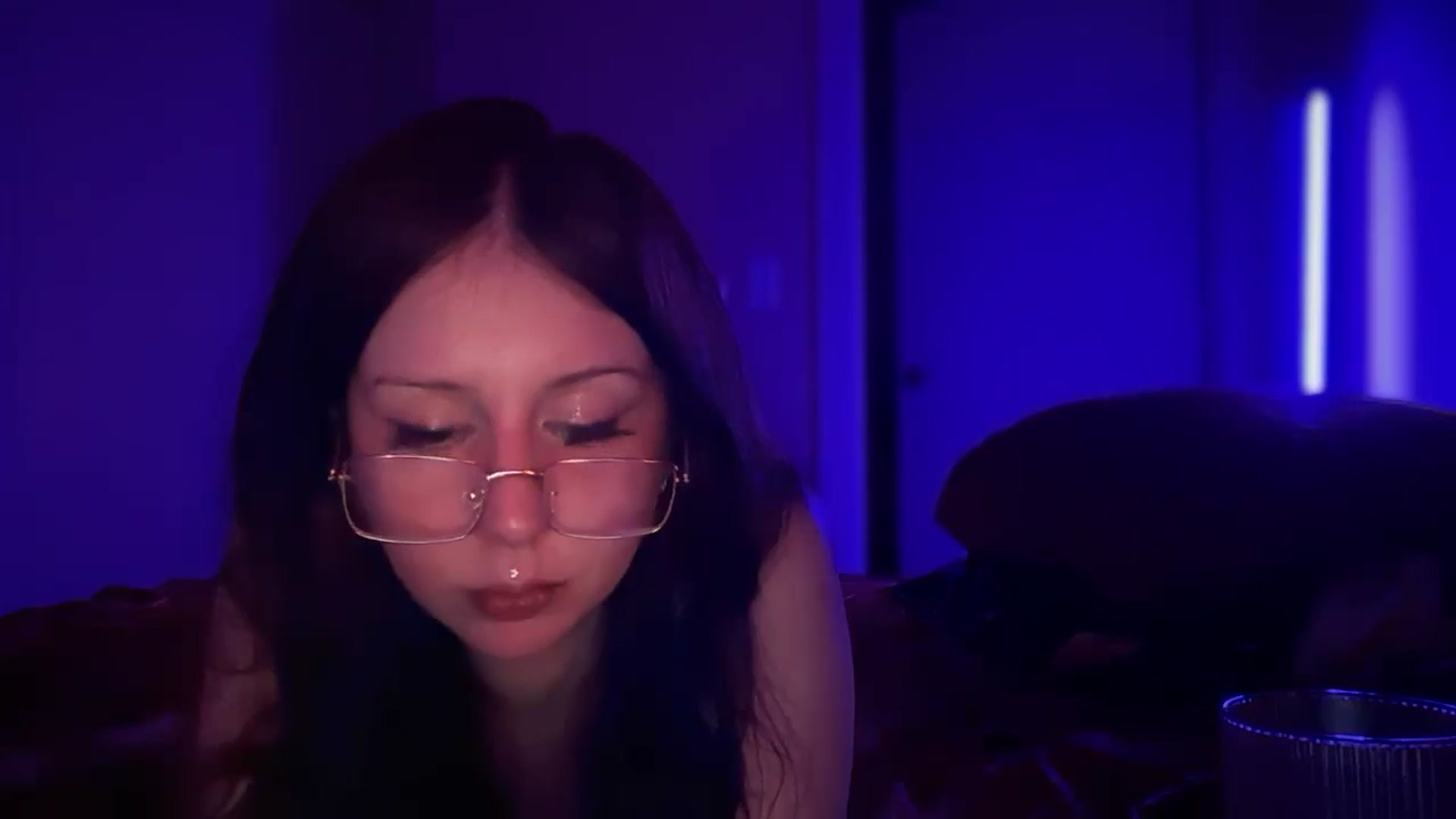 Gallery image thumbnail from Vixendrips's myfreecams stream on, 02/23/2026, 07:37 image 16 of 20