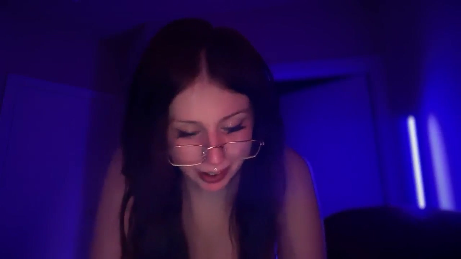 Gallery image thumbnail from Vixendrips's myfreecams stream on, 02/23/2026, 07:37 image 9 of 20