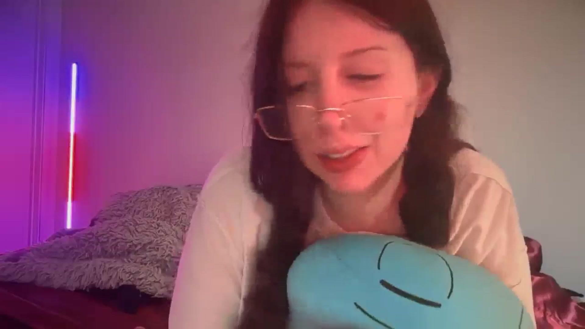 Gallery image thumbnail from Vixendrips's myfreecams stream on, 02/28/2026, 16:06 image 12 of 20