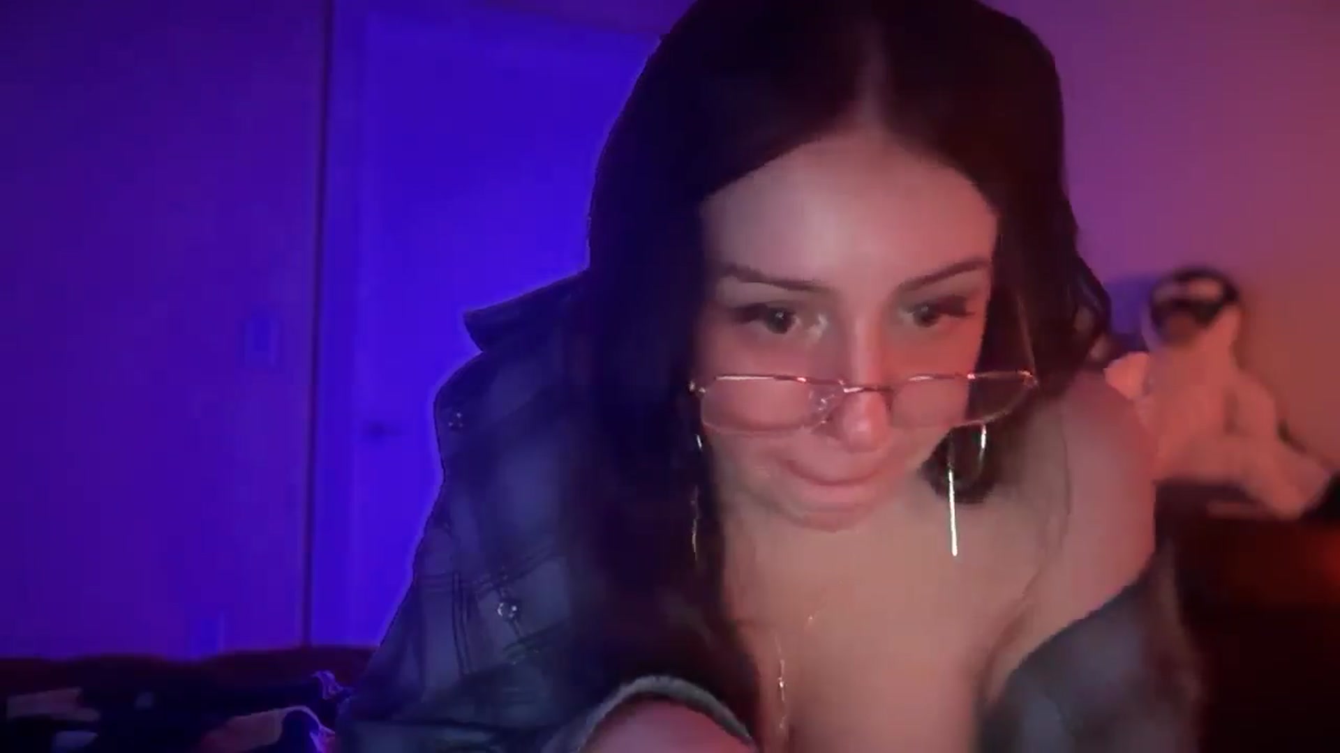 Gallery image thumbnail from Vixendrips's myfreecams stream on, 03/02/2026, 05:45 image 7 of 20