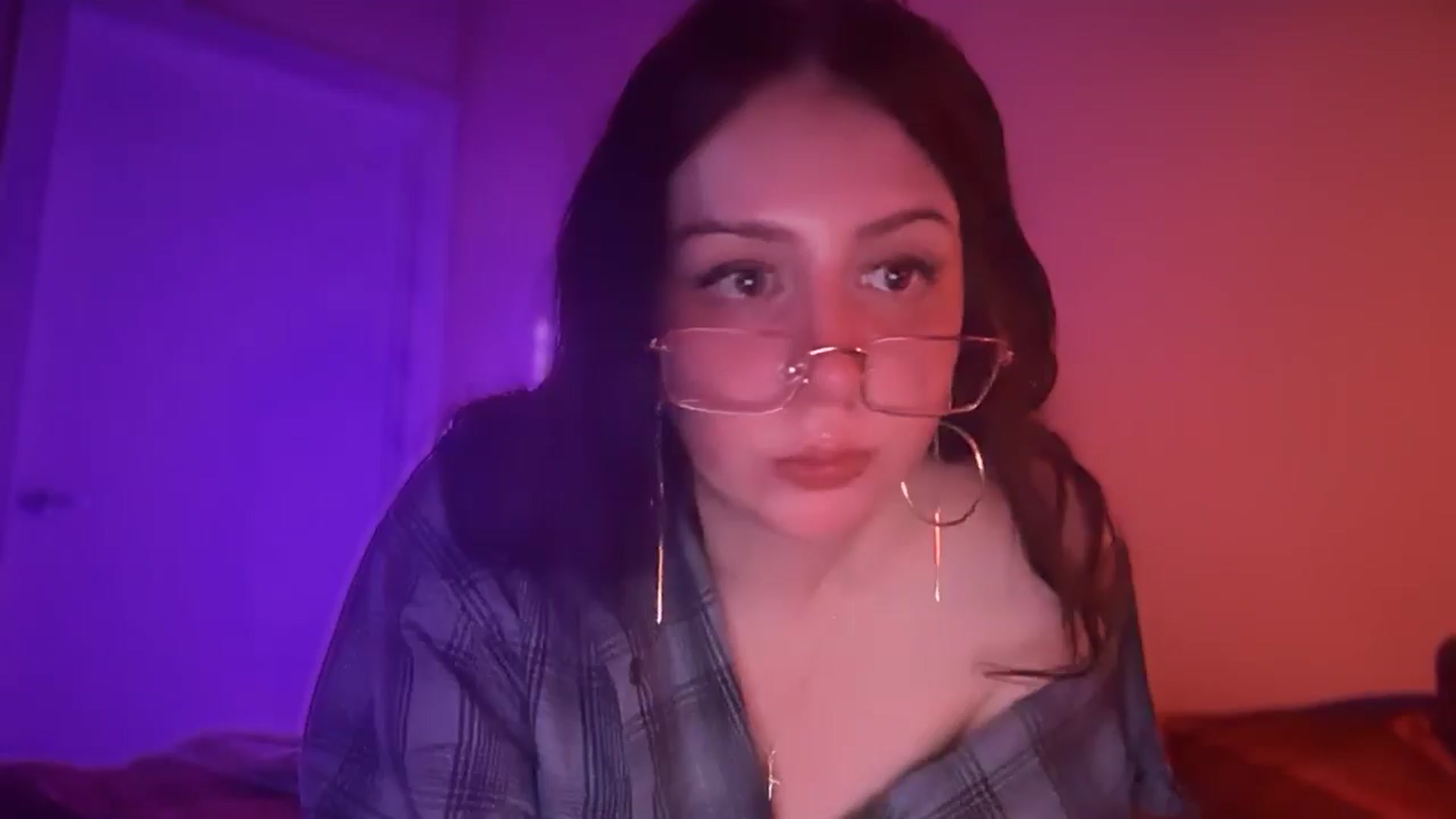 Gallery image thumbnail from Vixendrips's myfreecams stream on, 03/02/2026, 07:06 image 1 of 20