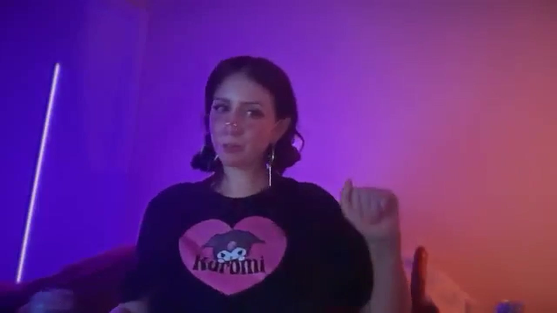 Gallery image thumbnail from Vixendrips's myfreecams stream on, 03/04/2026, 06:41 image 8 of 20