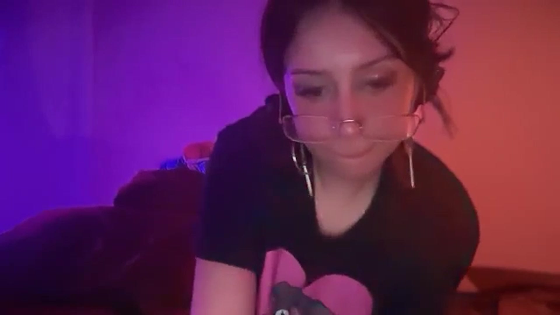 Gallery image thumbnail from Vixendrips's myfreecams stream on, 03/04/2026, 06:41 image 7 of 20