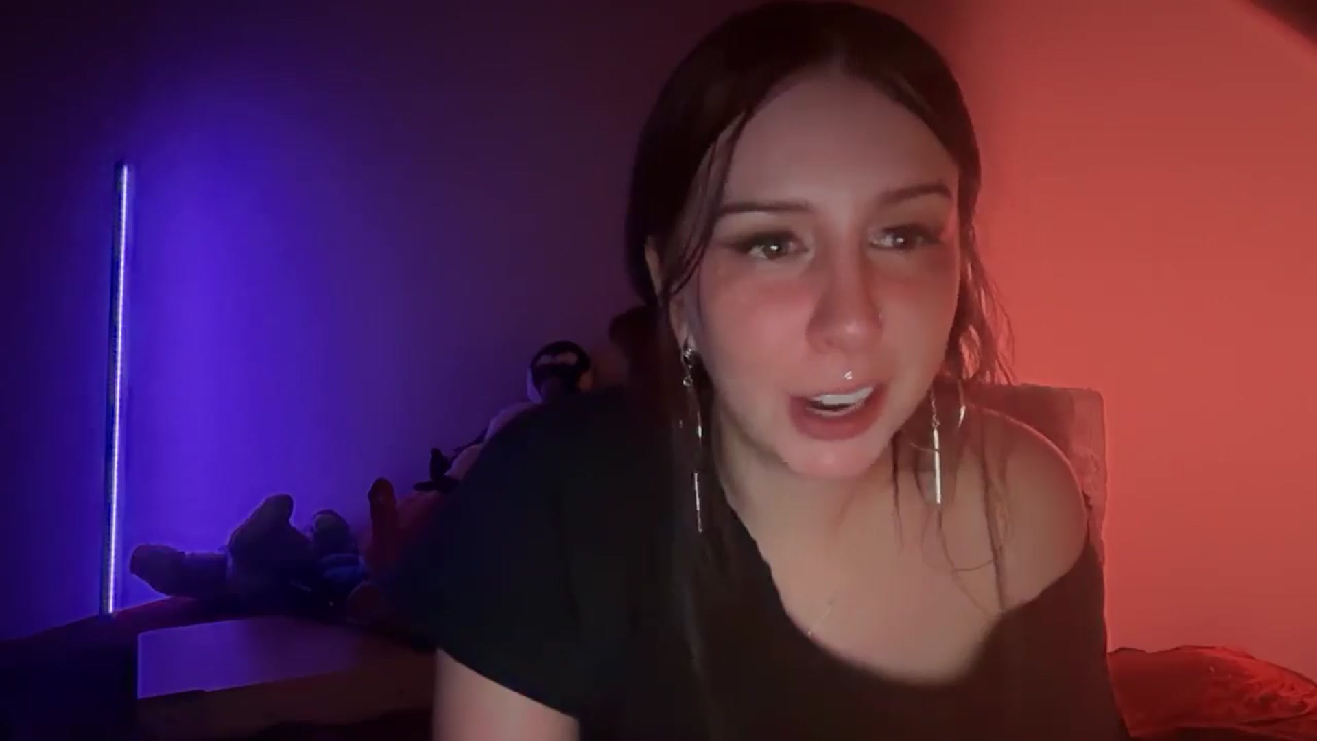 Gallery image thumbnail from Vixendrips's myfreecams stream on, 03/09/2026, 03:54 image 12 of 20