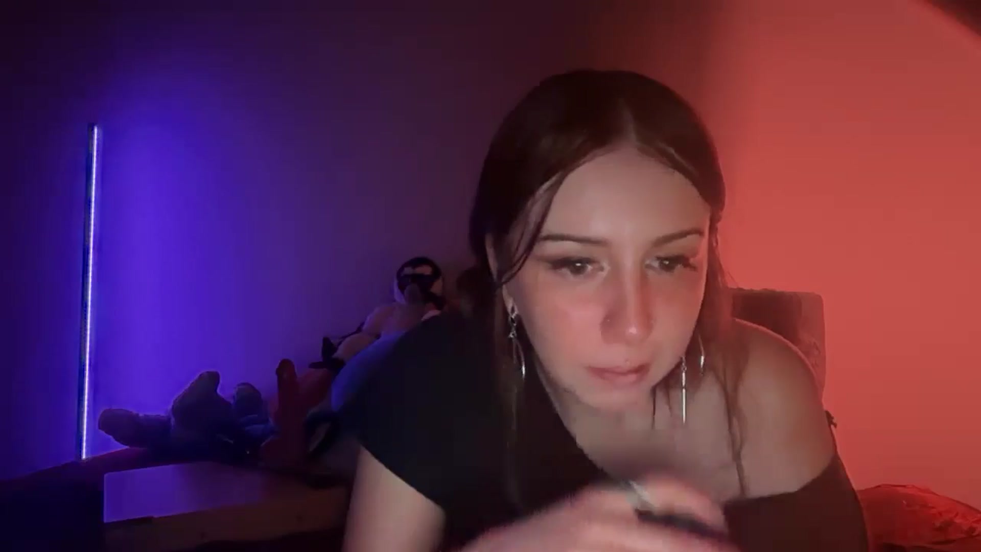 Gallery image thumbnail from Vixendrips's myfreecams stream on, 03/09/2026, 03:54 image 11 of 20