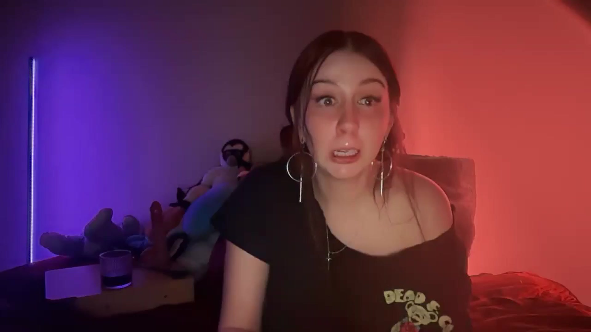 Gallery image thumbnail from Vixendrips's myfreecams stream on, 03/09/2026, 03:54 image 1 of 20