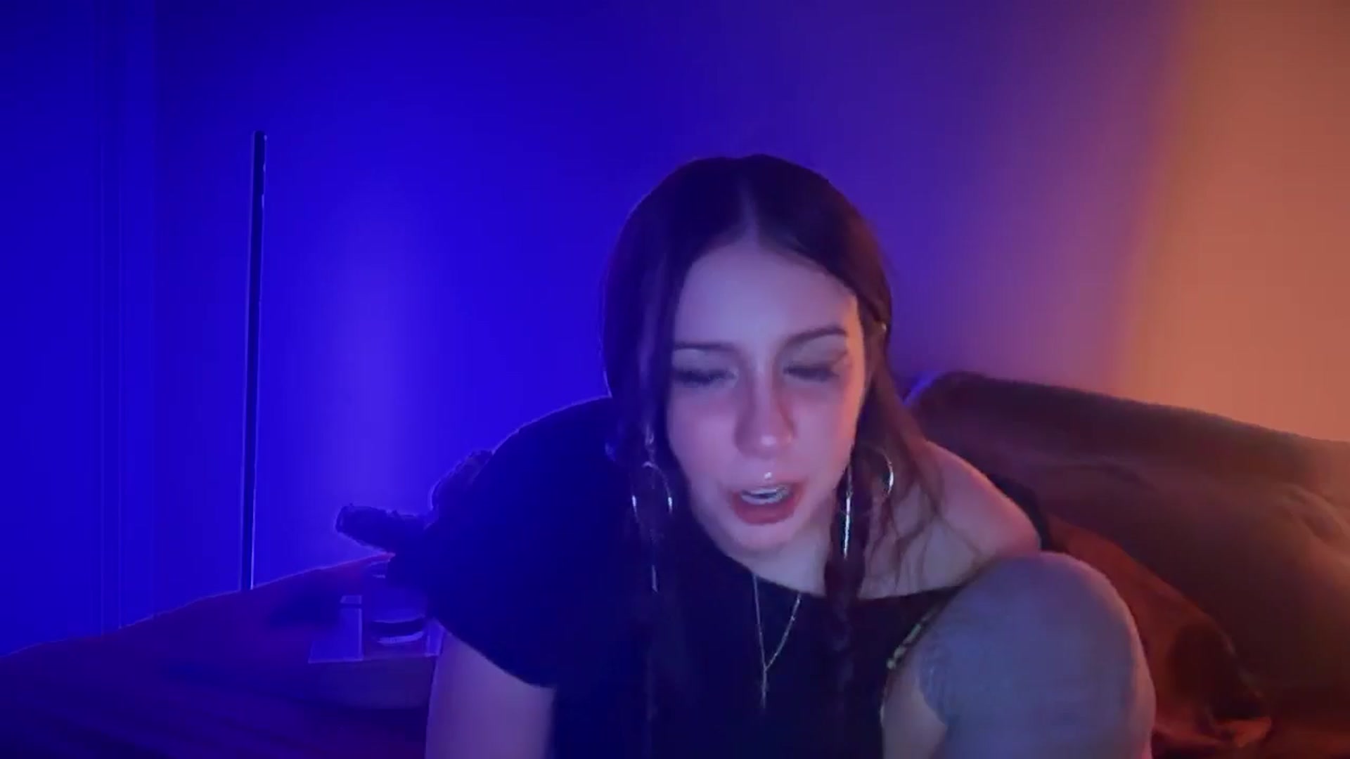 Gallery image thumbnail from Vixendrips's myfreecams stream on, 03/09/2026, 05:21 image 15 of 20