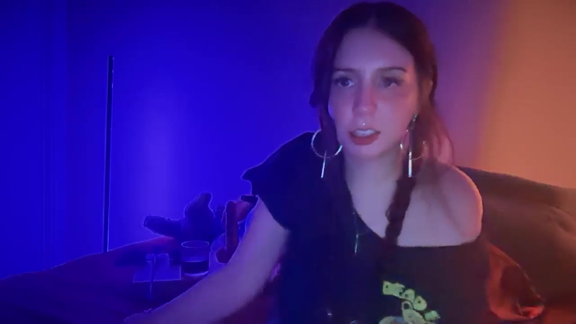 Gallery image thumbnail from Vixendrips's myfreecams stream on, 03/09/2026, 05:21 image 12 of 20