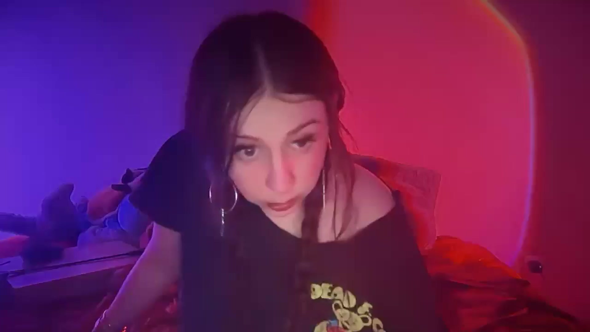 Gallery image thumbnail from Vixendrips's myfreecams stream on, 03/09/2026, 06:35 image 18 of 20