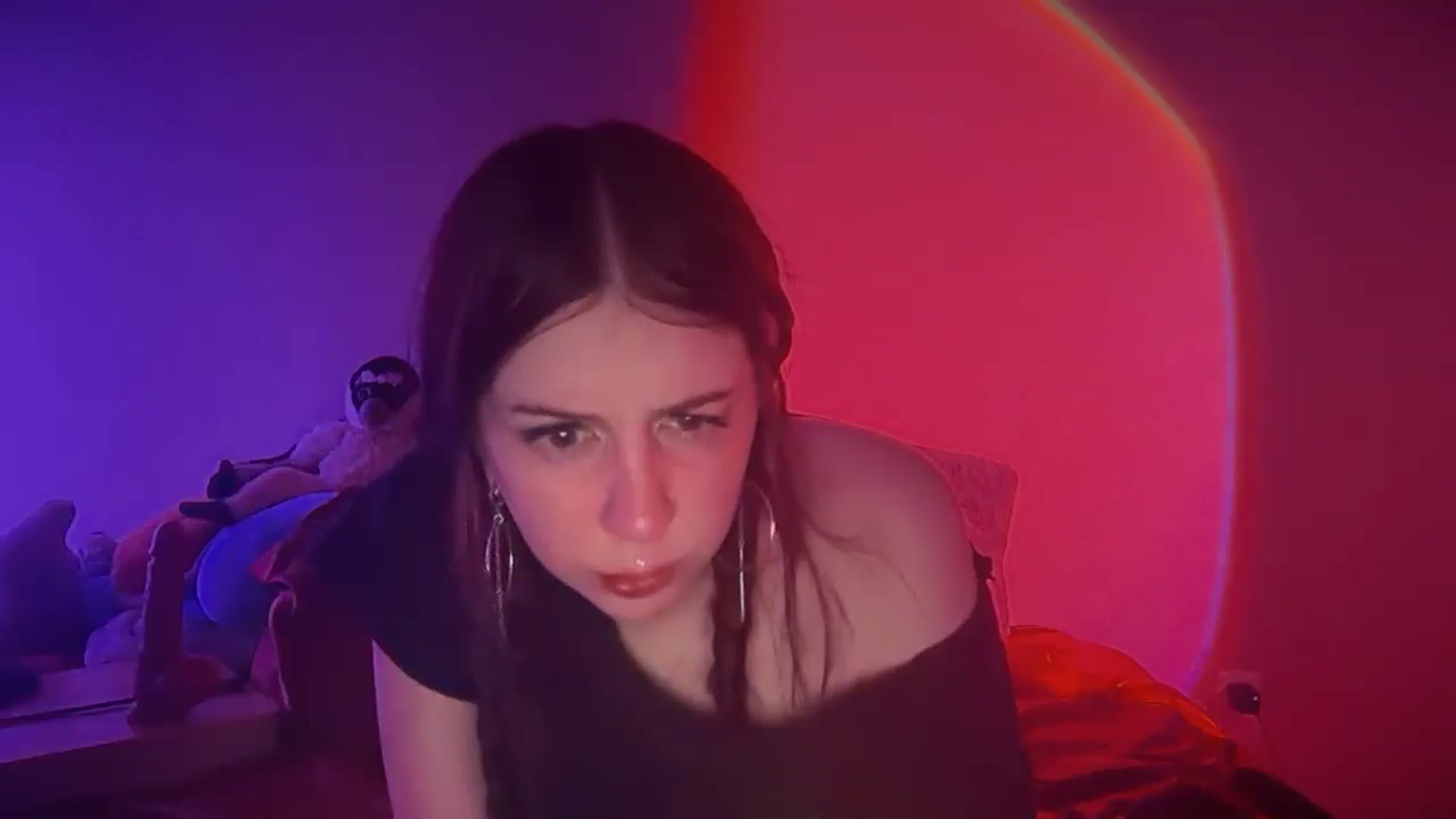 Gallery image thumbnail from Vixendrips's myfreecams stream on, 03/09/2026, 06:35 image 9 of 20