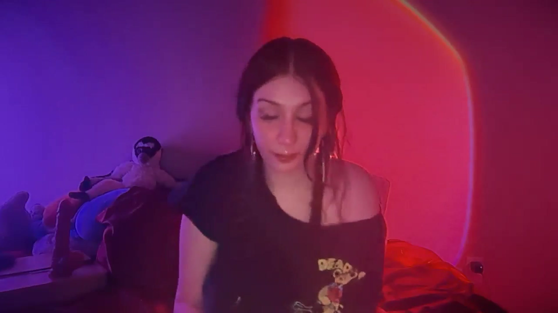 Gallery image thumbnail from Vixendrips's myfreecams stream on, 03/09/2026, 06:35 image 5 of 20