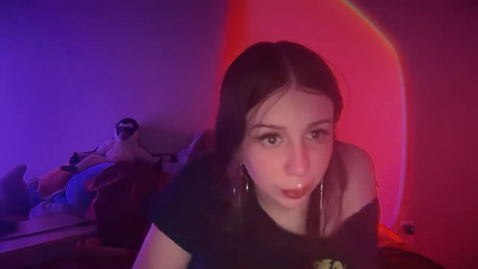 Gallery image thumbnail from Vixendrips's myfreecams stream on, 03/09/2026, 06:35 image 16 of 20