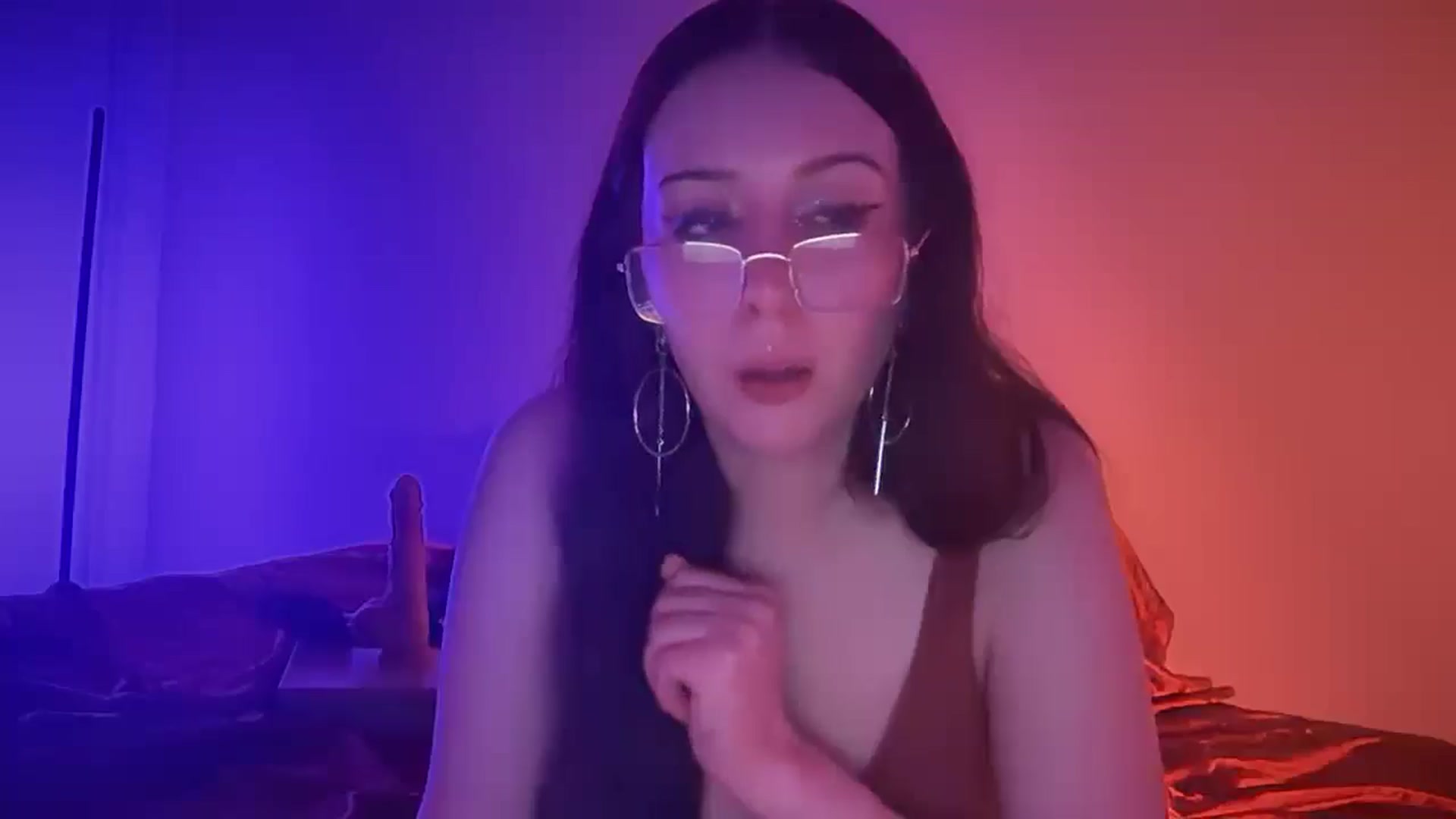Gallery image thumbnail from Vixendrips's myfreecams stream on, 03/11/2026, 05:00 image 14 of 20