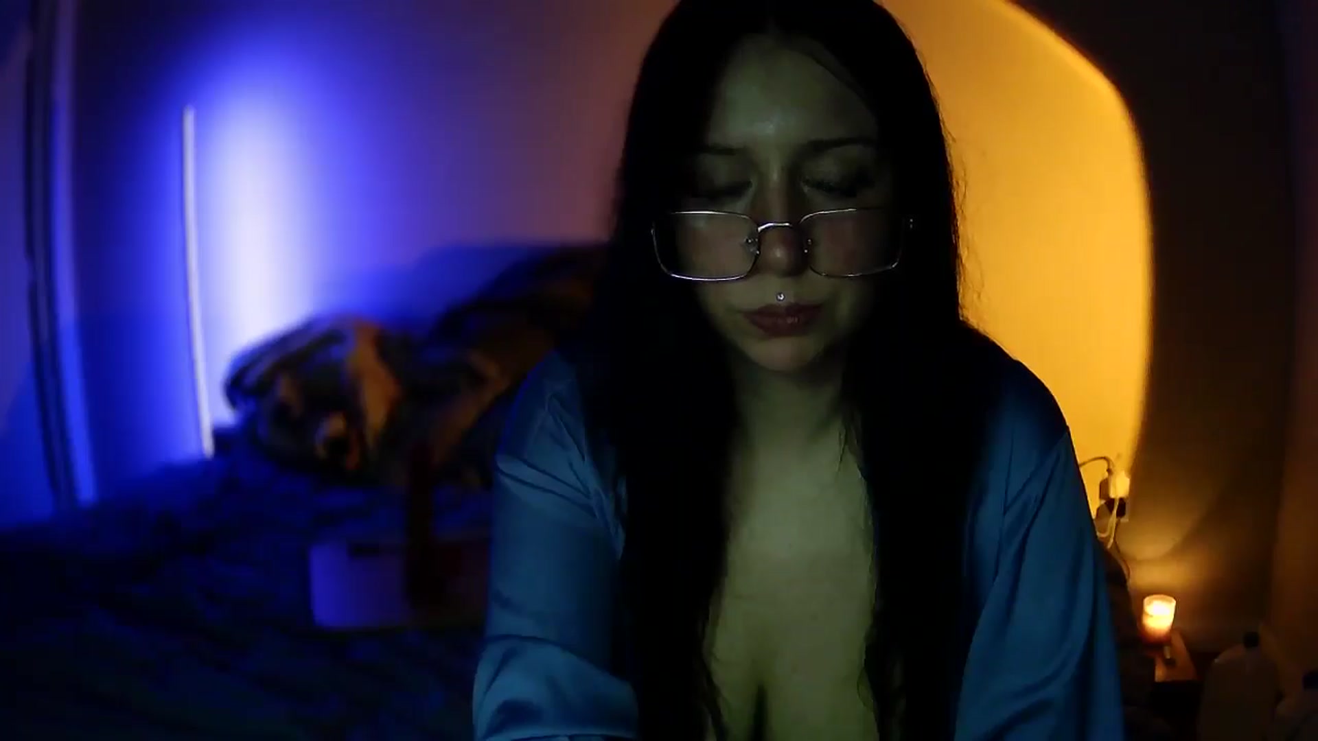 Gallery image thumbnail from Vixendrips's myfreecams stream on, 03/23/2026, 04:37 image 13 of 20