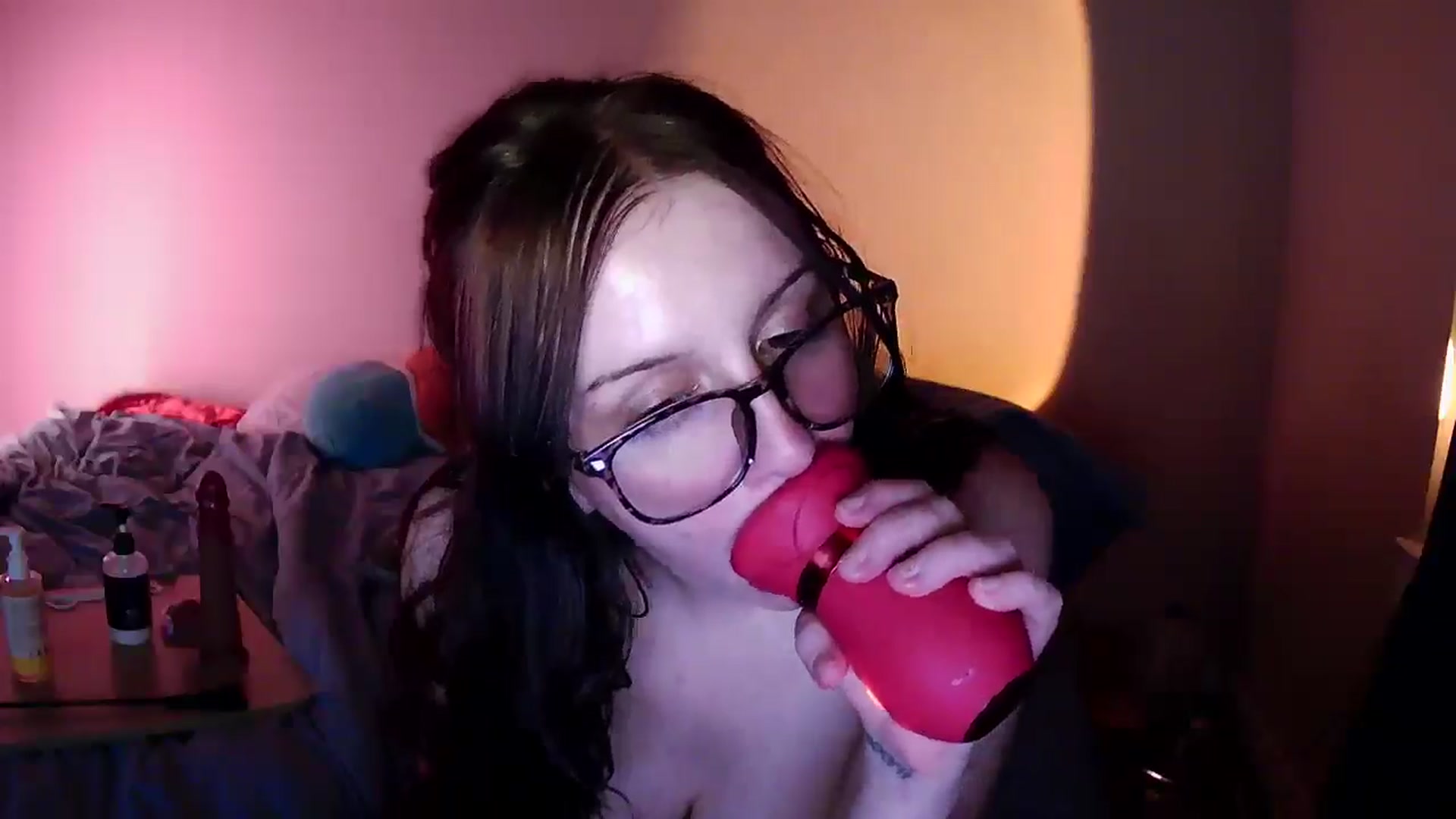 Gallery image thumbnail from Vixendrips's myfreecams stream on, 03/26/2026, 08:05 image 9 of 20