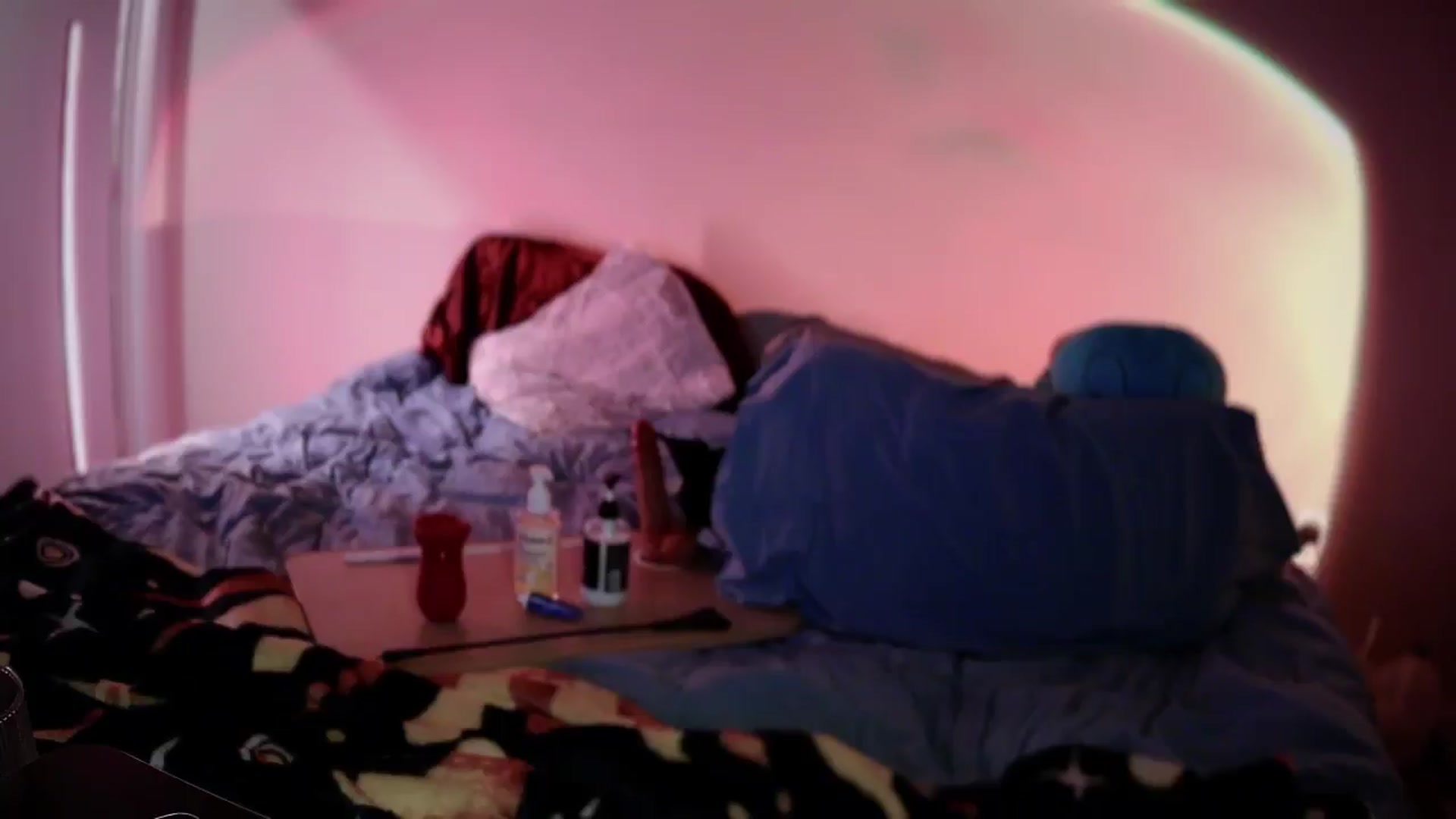 Gallery image thumbnail from Vixendrips's myfreecams stream on, 03/28/2026, 24:01 image 14 of 20