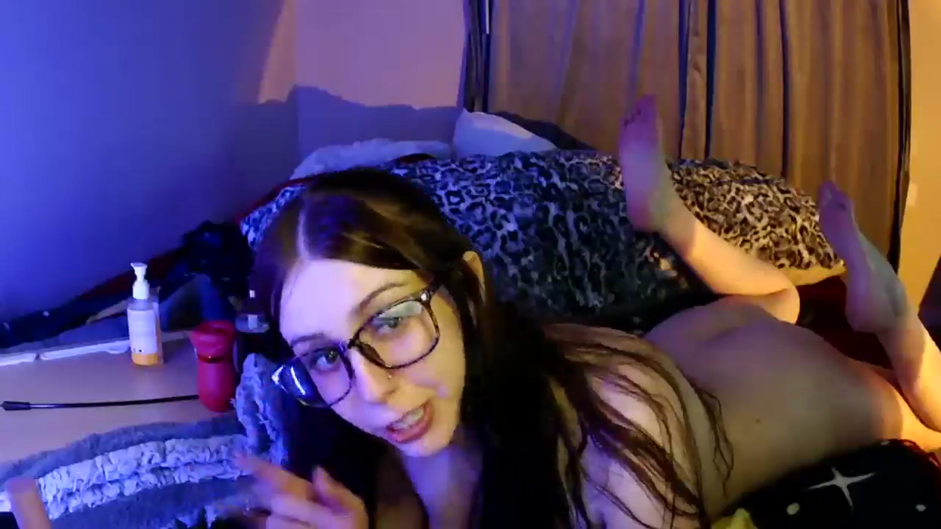 Gallery image thumbnail from Vixendrips's myfreecams stream on, 03/31/2026, 06:00 image 7 of 20