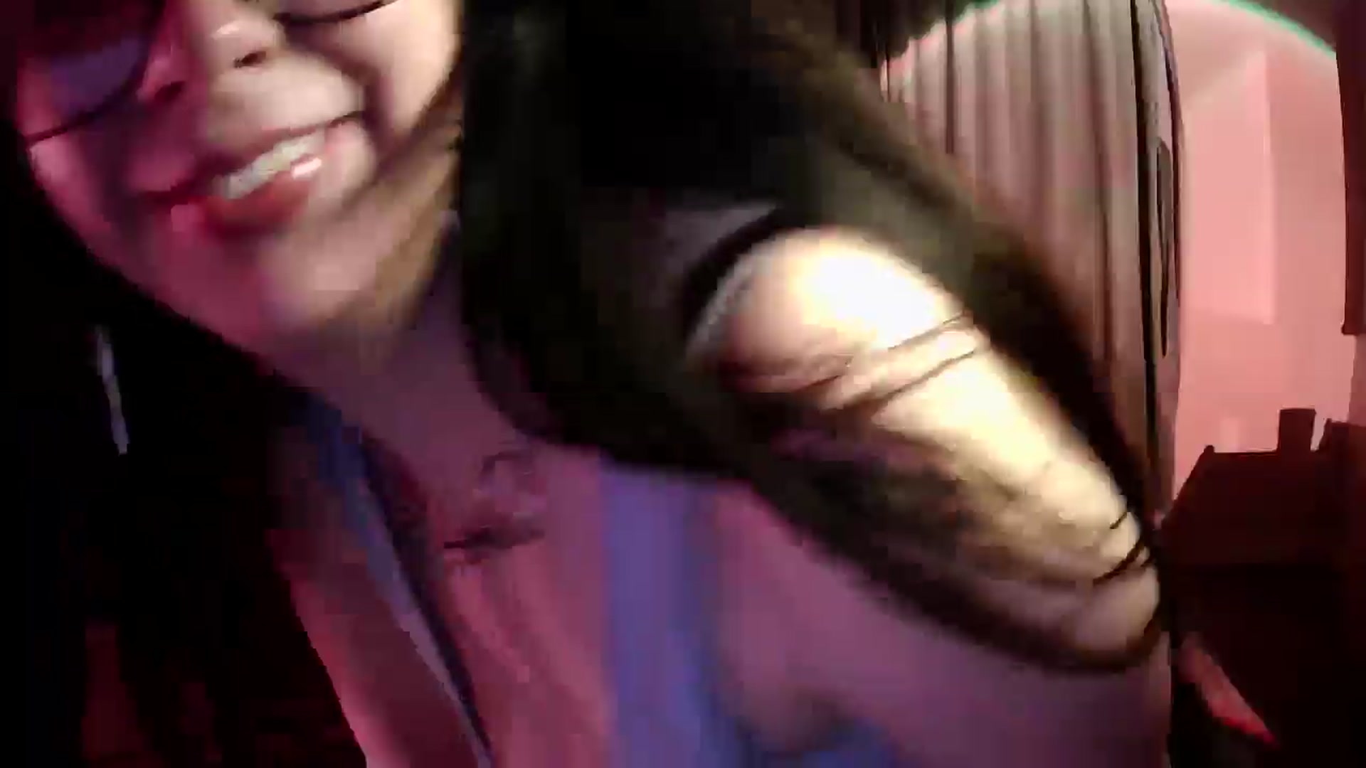 Gallery image thumbnail from Vixendrips's myfreecams stream on, 04/02/2026, 02:21 image 2 of 20