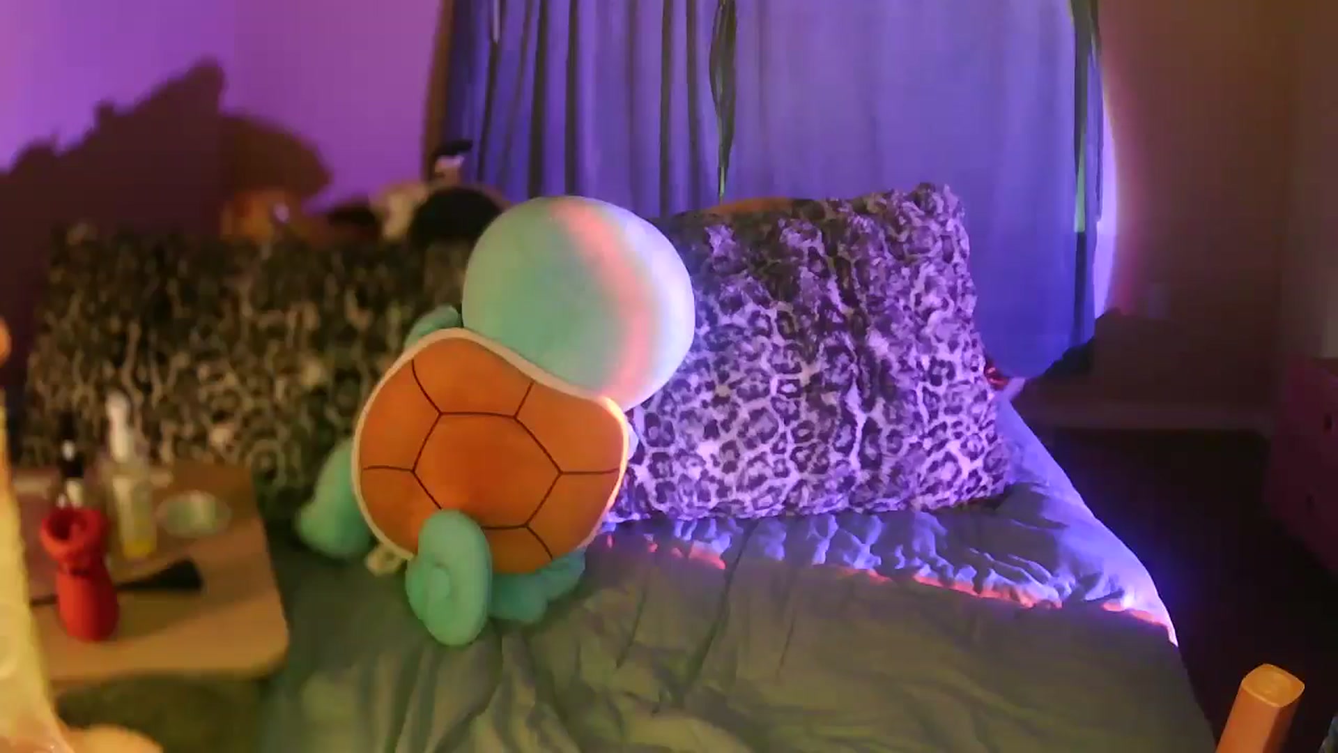 Gallery image thumbnail from Vixendrips's myfreecams stream on, 04/10/2026, 24:03 image 9 of 20