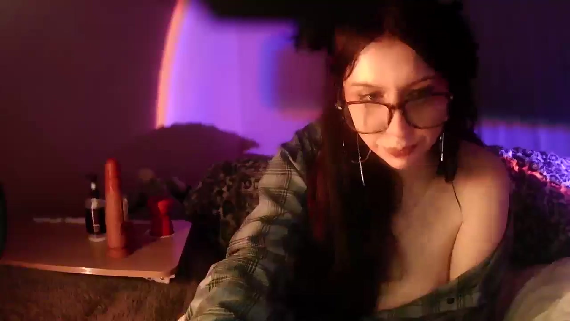 Gallery image thumbnail from Vixendrips's myfreecams stream on, 04/16/2026, 05:27 image 13 of 20