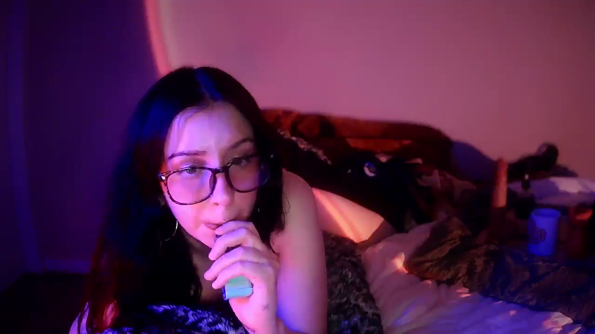 Gallery image thumbnail from Vixendrips's myfreecams stream on, 04/23/2026, 05:31 image 2 of 20
