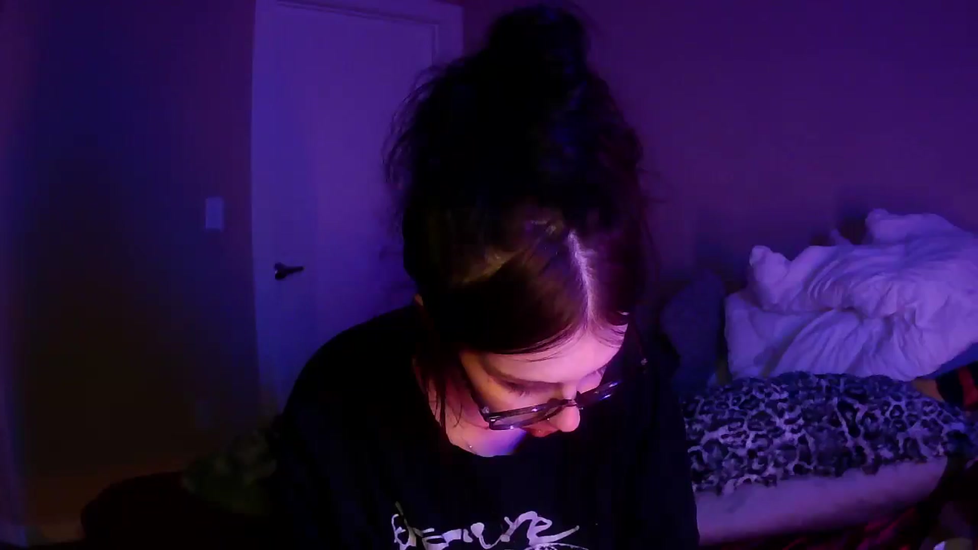 Gallery image thumbnail from Vixendrips's myfreecams stream on, 04/29/2026, 11:09 image 16 of 20