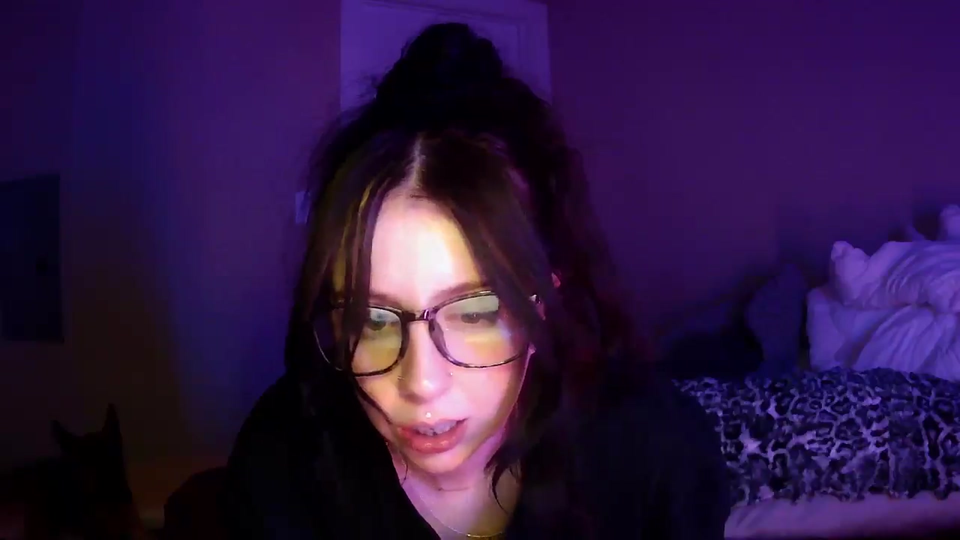 Gallery image thumbnail from Vixendrips's myfreecams stream on, 04/29/2026, 11:09 image 15 of 20