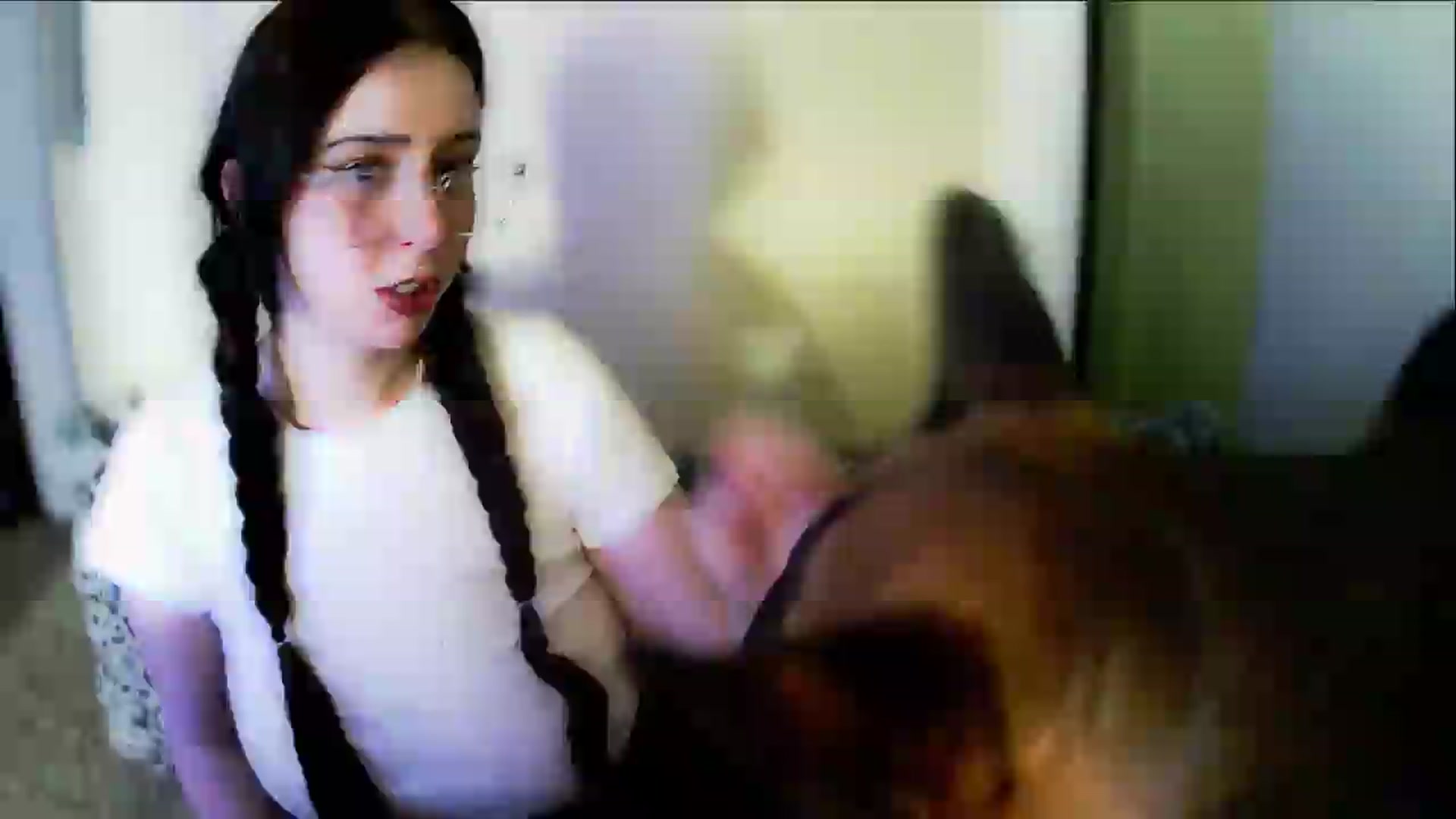 Gallery image thumbnail from Vixendrips's myfreecams stream on, 05/20/2026, 18:39 image 3 of 20