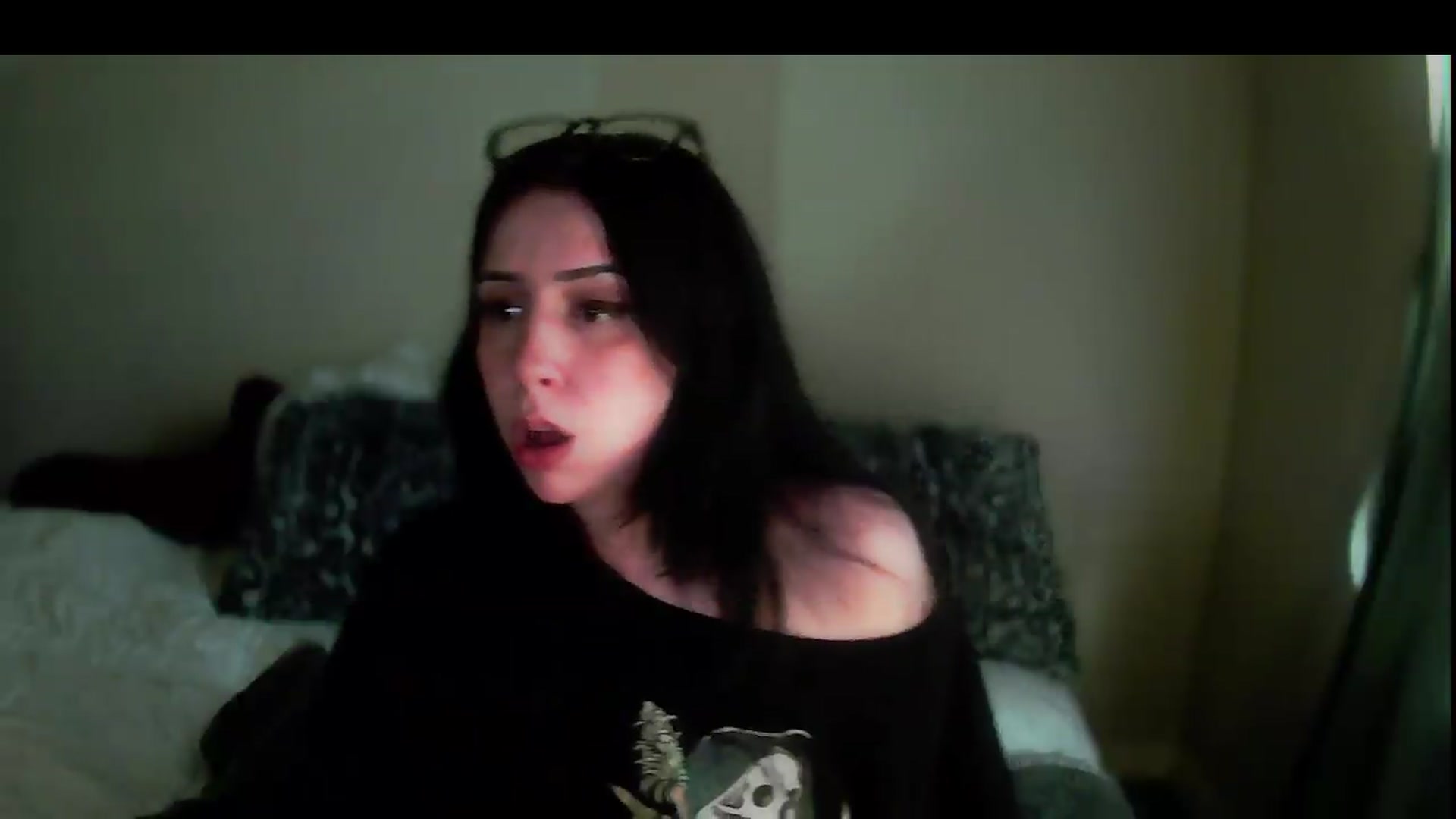 Gallery image thumbnail from Vixendrips's myfreecams stream on, 05/29/2026, 18:46 image 18 of 20