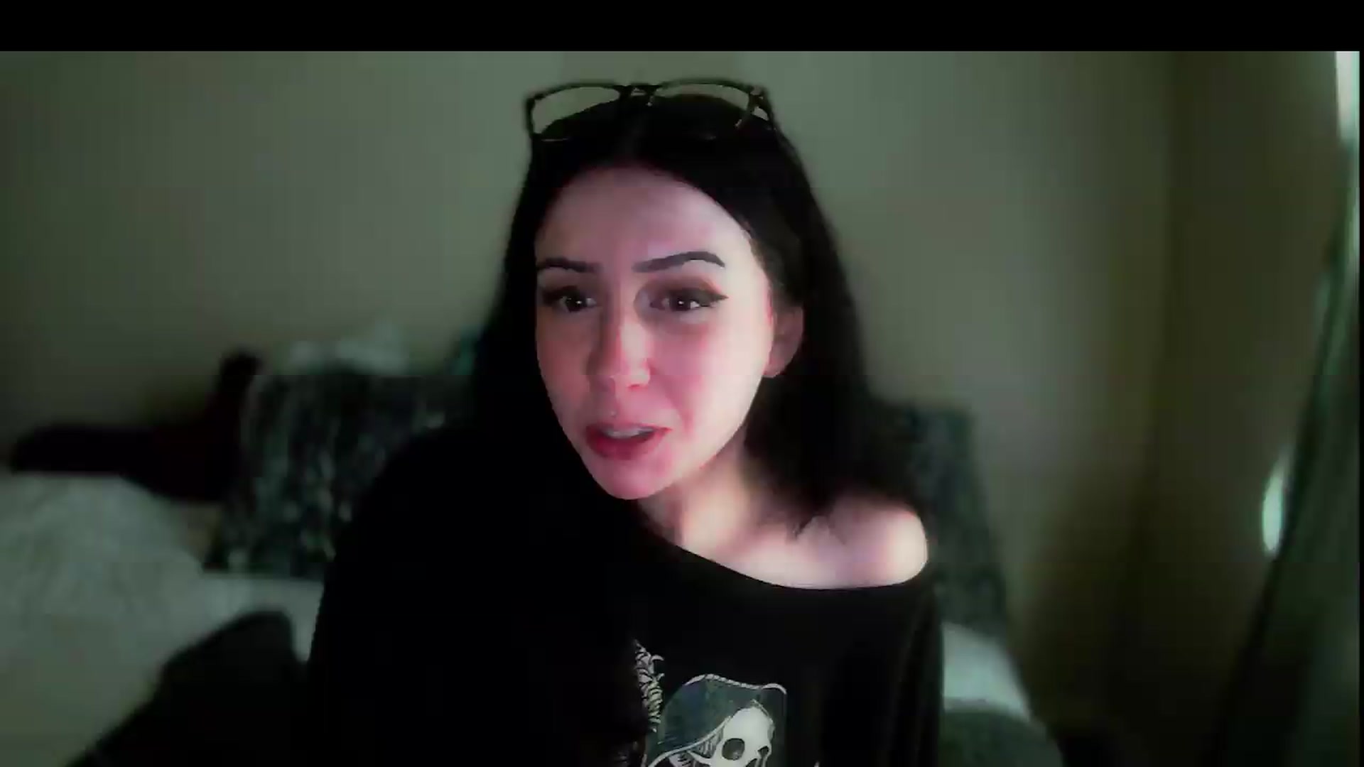 Gallery image thumbnail from Vixendrips's myfreecams stream on, 05/29/2026, 18:46 image 7 of 20