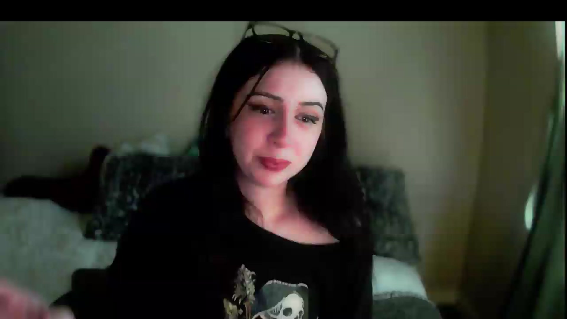 Gallery image thumbnail from Vixendrips's myfreecams stream on, 05/29/2026, 18:46 image 9 of 20