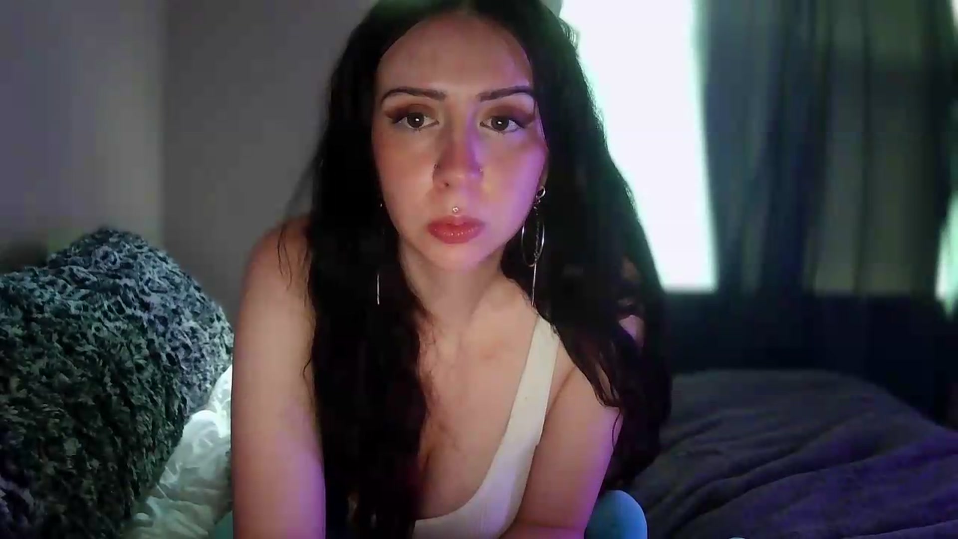 Gallery image thumbnail from Vixendrips's myfreecams stream on, 06/08/2026, 18:08 image 12 of 20