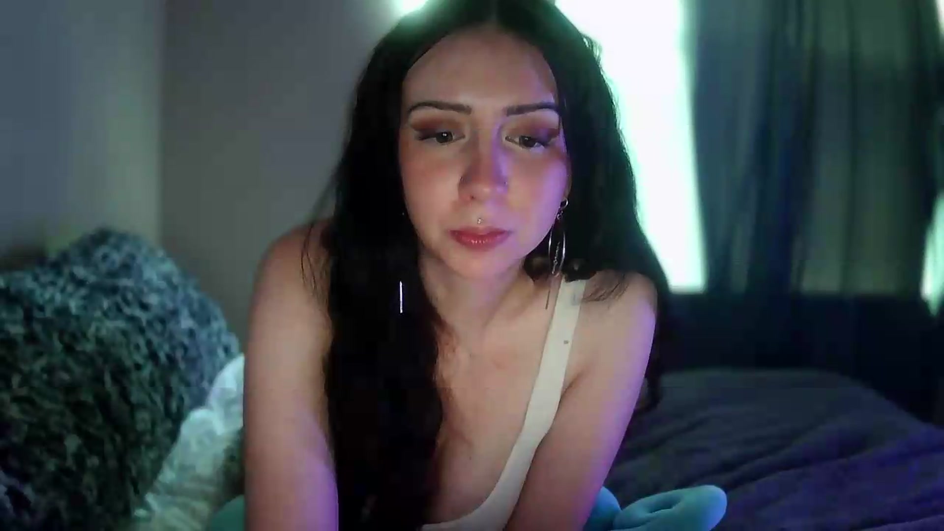 Gallery image thumbnail from Vixendrips's myfreecams stream on, 06/08/2026, 18:08 image 13 of 20