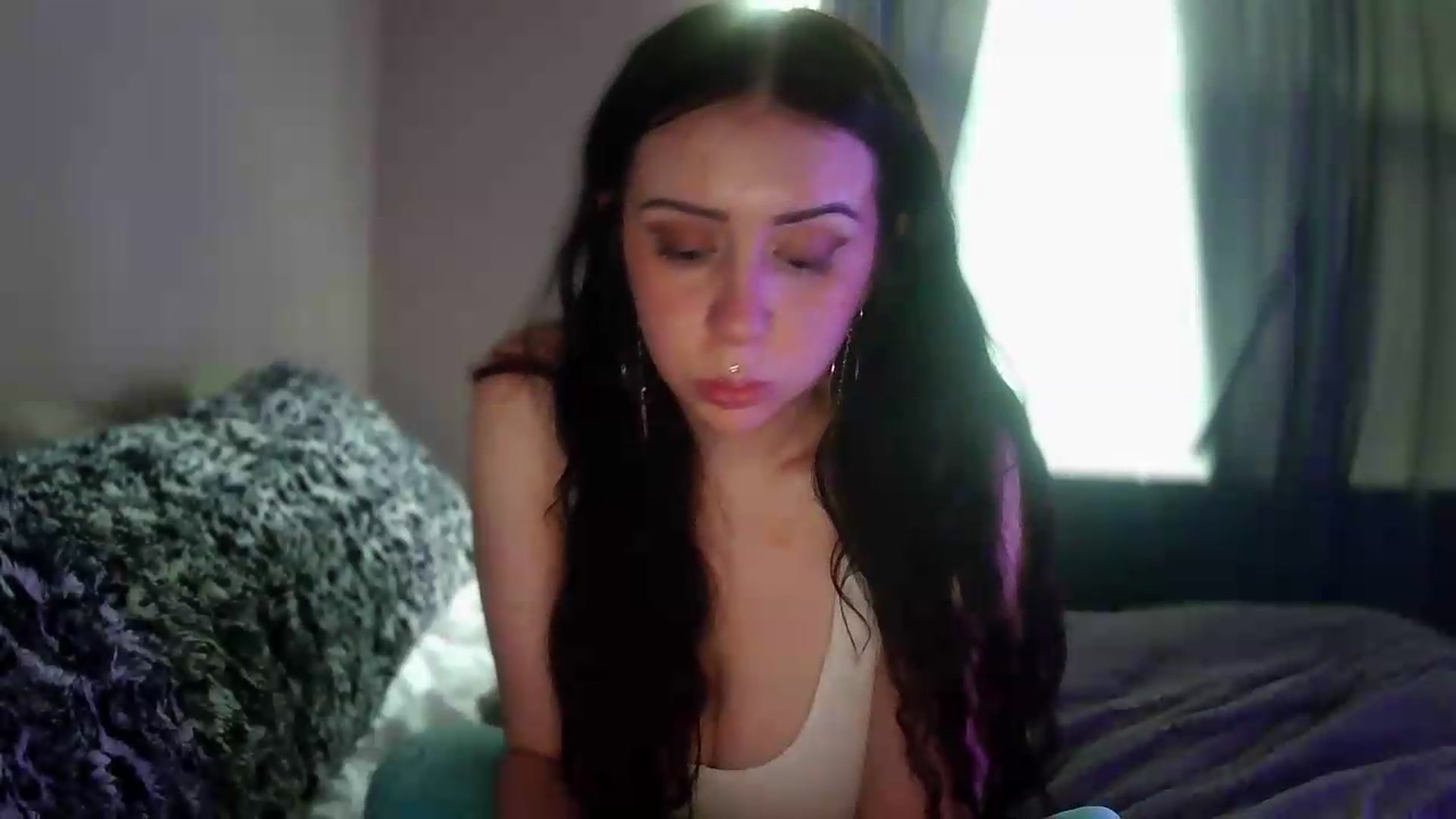 Gallery image thumbnail from Vixendrips's myfreecams stream on, 06/08/2026, 18:08 image 2 of 20