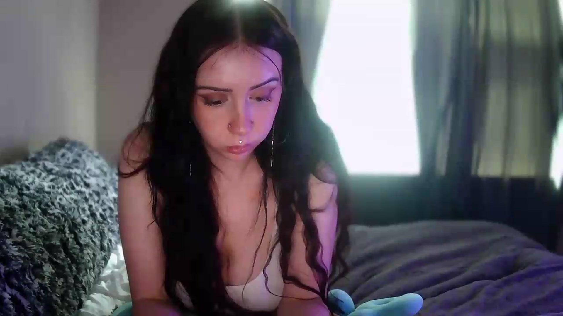 Gallery image thumbnail from Vixendrips's myfreecams stream on, 06/08/2026, 18:08 image 7 of 20