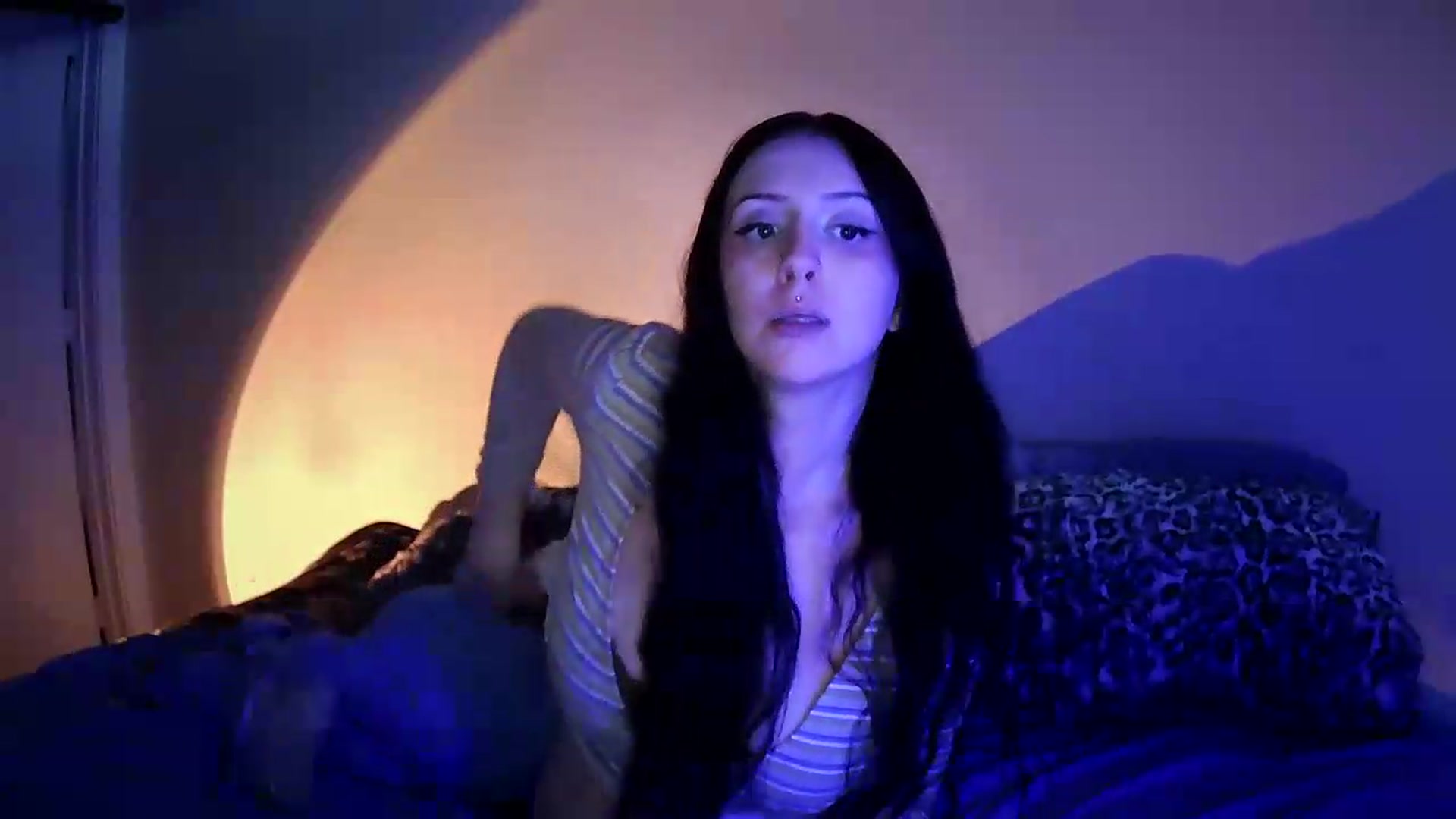 Gallery image thumbnail from Vixendrips's myfreecams stream on, 08/14/2026, 19:19 image 10 of 20
