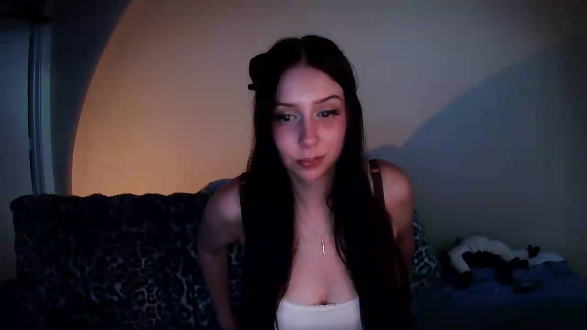 Gallery image thumbnail from Vixendrips's myfreecams stream on, 08/24/2026, 24:02 image 16 of 20