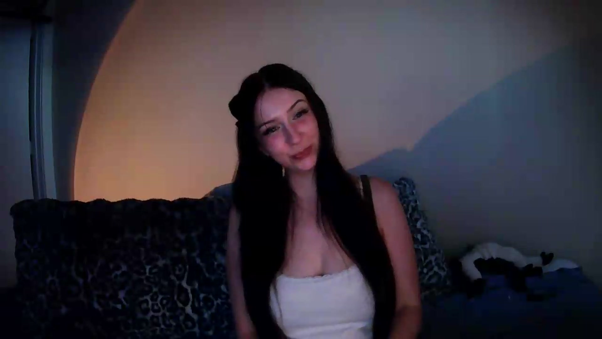 Gallery image thumbnail from Vixendrips's myfreecams stream on, 08/24/2026, 24:02 image 14 of 20