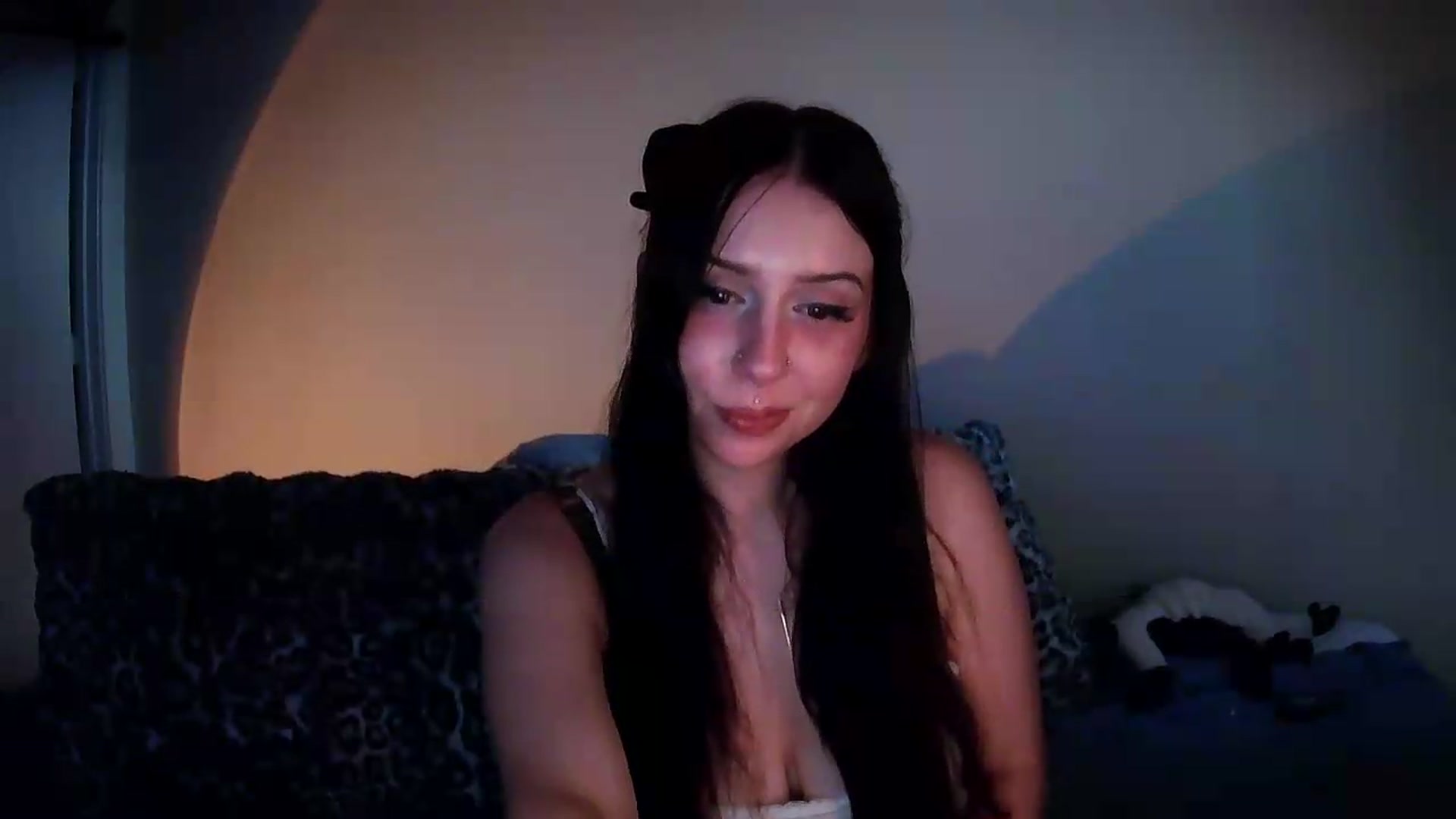 Gallery image thumbnail from Vixendrips's myfreecams stream on, 08/24/2026, 24:02 image 13 of 20