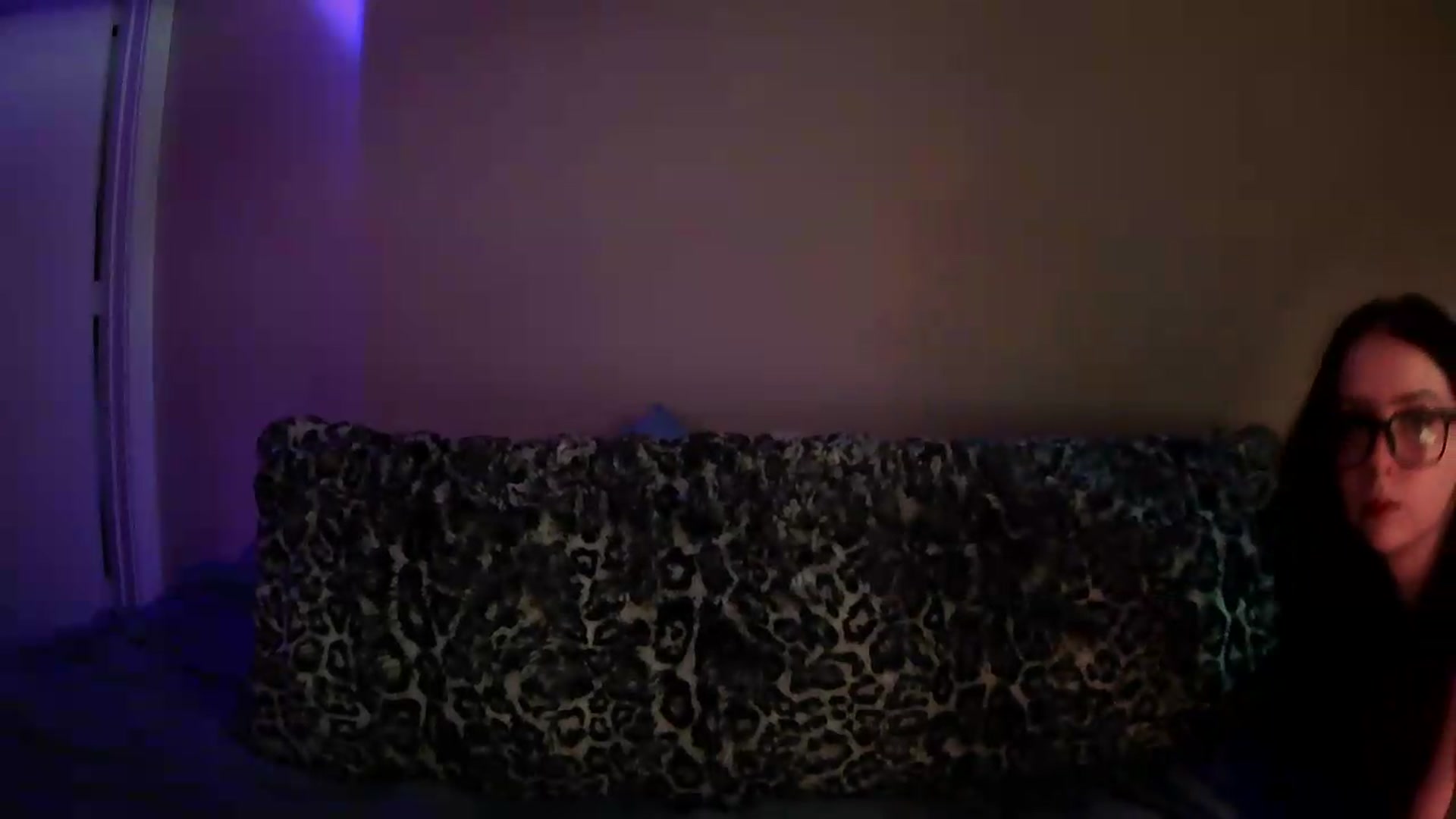 Gallery image thumbnail from Vixendrips's myfreecams stream on, 08/24/2026, 17:21 image 10 of 20