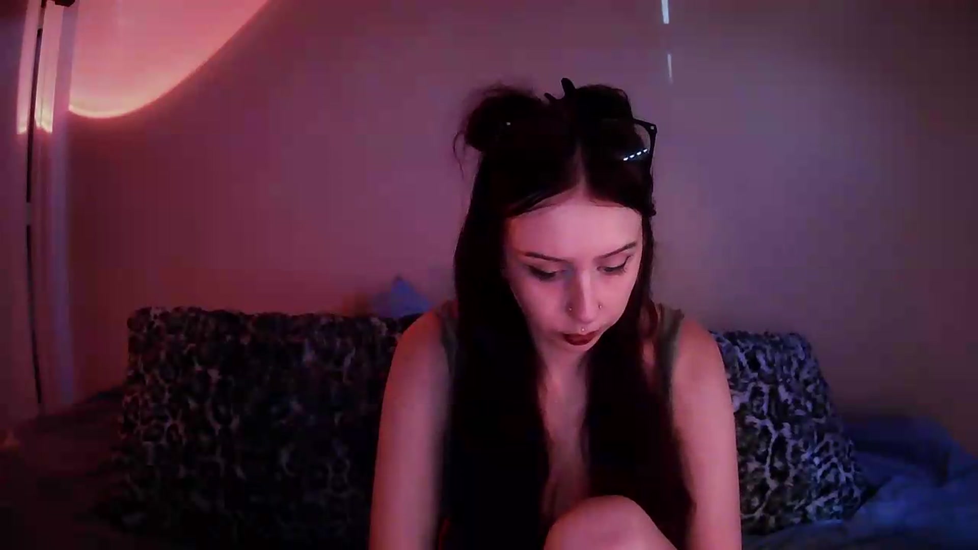 Gallery image thumbnail from Vixendrips's myfreecams stream on, 08/24/2026, 19:39 image 2 of 20