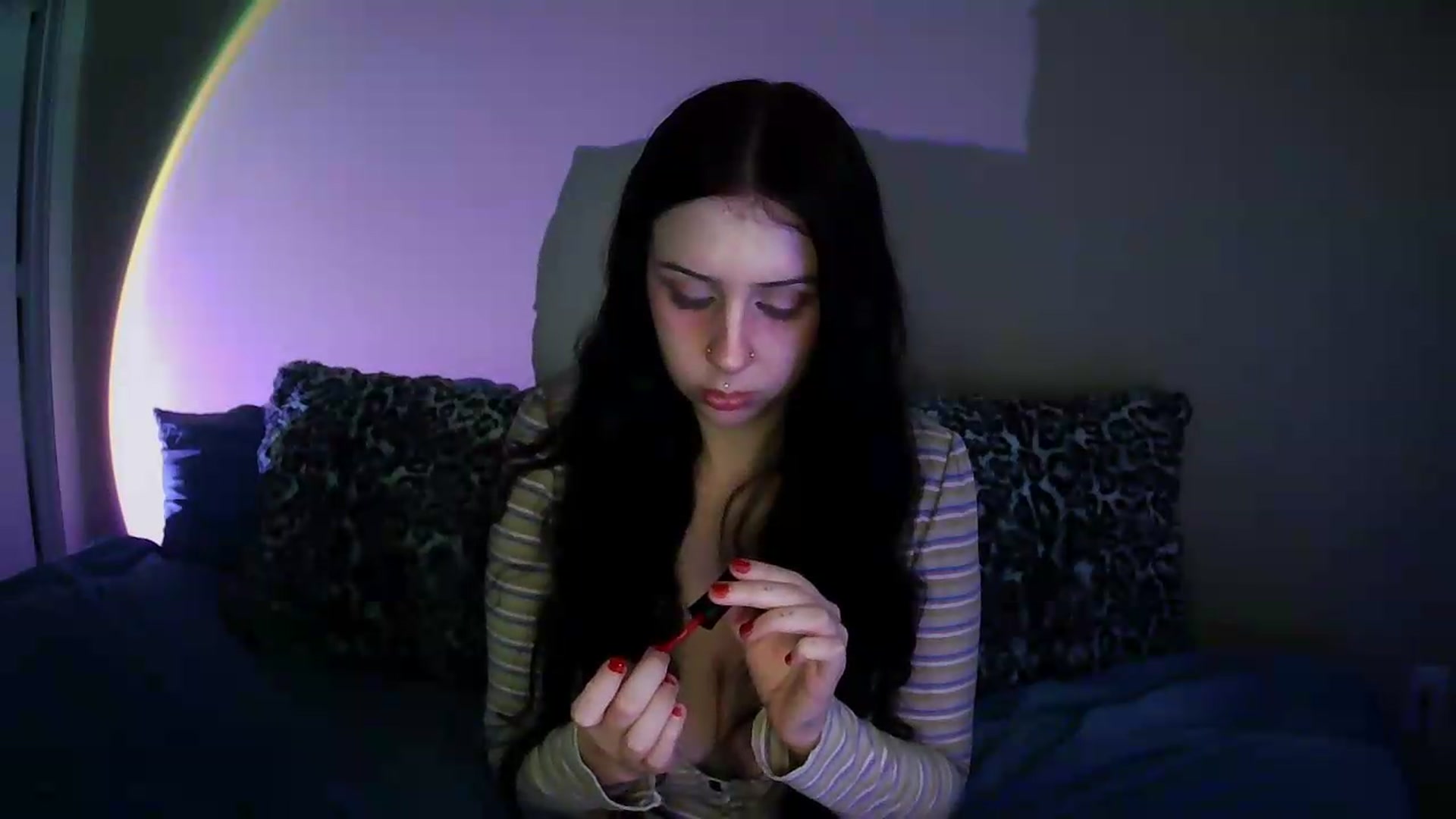 Gallery image thumbnail from Vixendrips's myfreecams stream on, 08/28/2026, 16:13 image 3 of 20