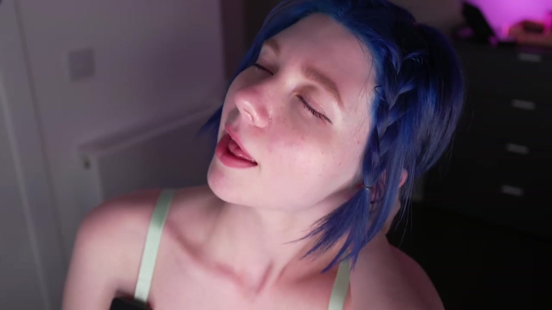 Gallery image thumbnail from Vixenp's myfreecams stream on, 05/31/2023, 01:51 image 11 of 20